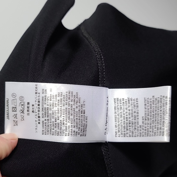 GIORGIO ARMANI Black Long Sleeve Sheath Dress Scooo Neck Knee-Length Size 40 US4 - Picture 4 of 16